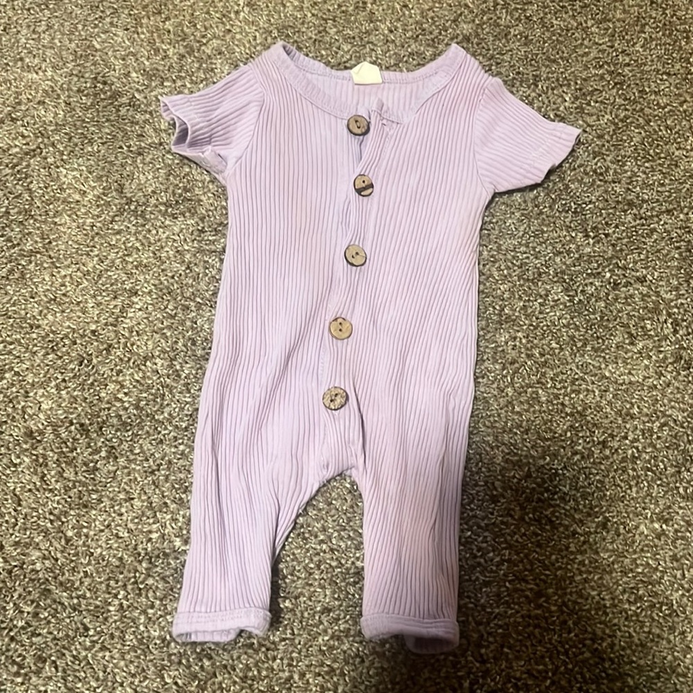 Shein onesie 3-6 months